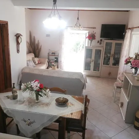 Elvira Casa de Férias *